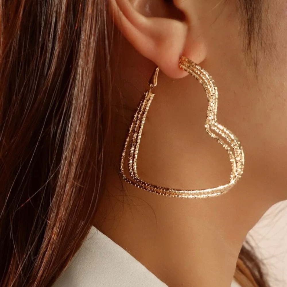 Gold heart earrings